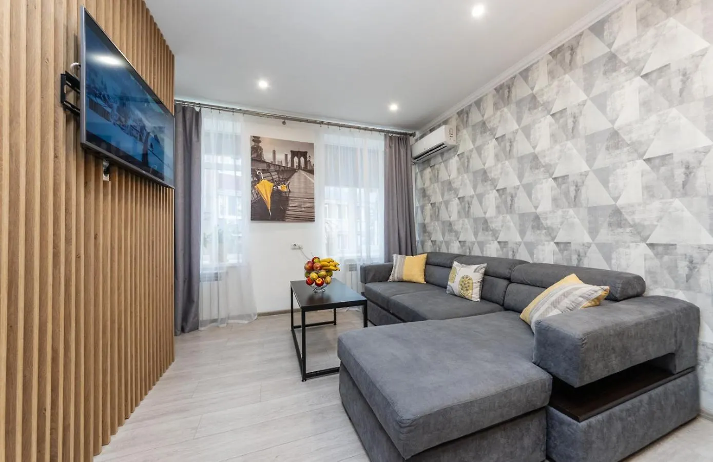 Ultra Lux 3 Rooms Apartment Near Arena City Kiev 0*,  Ucrania