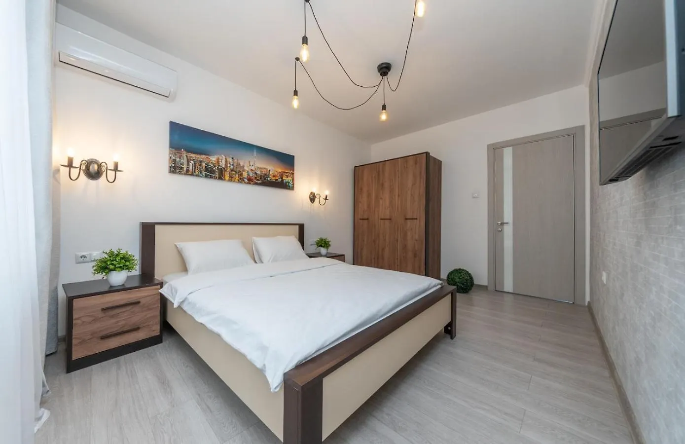 Ultra Lux 3 Rooms Apartment Near Arena City Kiev 0*,