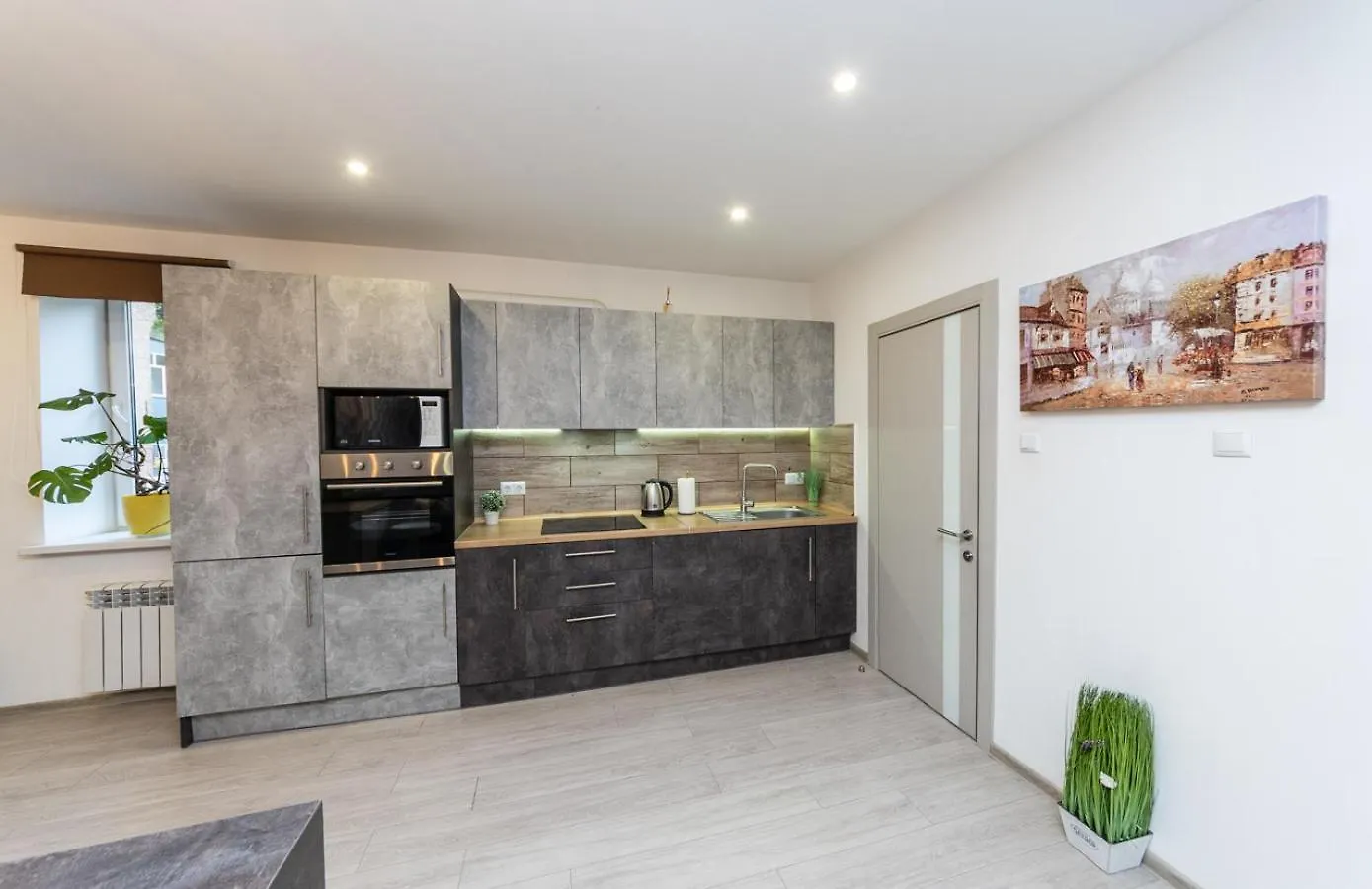 Ultra Lux 3 Rooms Apartment Near Arena City Kiev