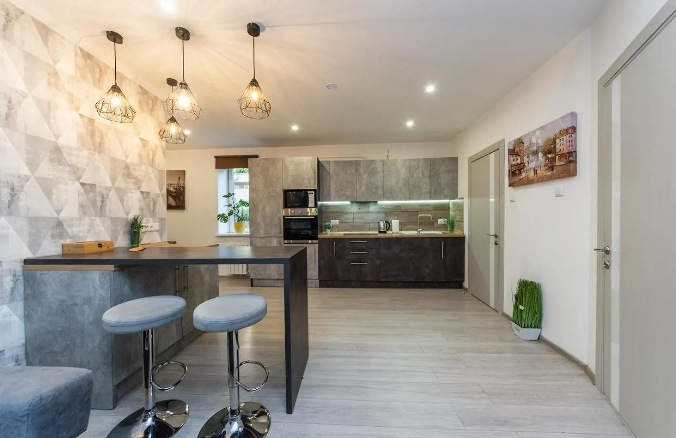 Ultra Lux 3 Rooms Apartment Near Arena City Kiev